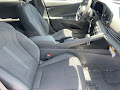 2022 Hyundai Elantra SE